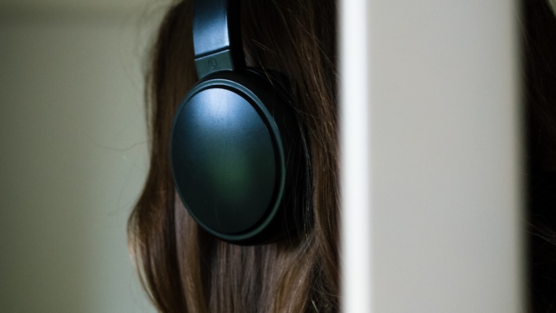 Audibleで女性声優の朗読を楽しむ方法